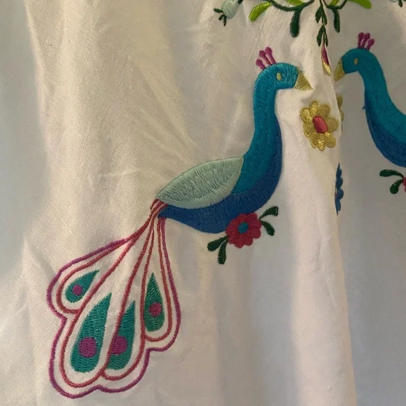 Willi Smith White and Pink Embroidered Bell Sleeve Blouse - Picture 2 of 9